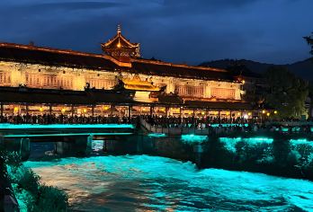 成都夜游都江堰+南桥夜景半日游（蓝眼泪|下午出发|时间可调）【景点可选|可选英文导游|专车接送|行程可调|可定制行程】