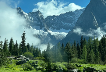 四姑娘山一日游2-8人拼车游/包车游/含门票观光车/无购物【[优势亮点]:私家团、ViP 包车一单一团，不拼车，专车专用】