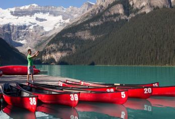 加拿大路易斯湖、梦莲湖、班夫缆车或温泉一日游157080【参观标志性的路易斯湖，欣赏其充满活力的湖水和山脉倒影】