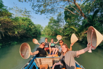 胡志明市出｜古芝地道半日游＋西贡市经典行程/湄公河三角洲体验【每日出发的优质旅游，专业的英语和中文导游，量身定制的团体或私人旅行，以及专门的咨询。 灵活的行程选择：三种独特体验自由选择：半日古芝、古芝 + 湄公河或古芝 + 城市游。 沉浸在历史和文化中：探索古芝地道和其他富有越南籍文化遗产的目的地。】