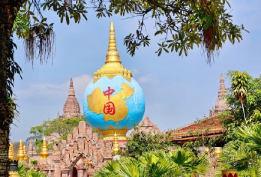 【包车瑞丽游】一寨两国+莫里瀑布+独树成林+姐告口岸一日游【包车旅游，行程更轻松，自然醒出门，景点可以自由调整】