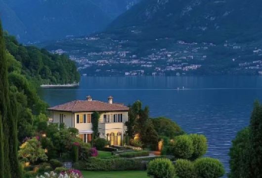 10小时包车畅游：大教堂+科莫湖+科马奇纳岛【无需为交通烦恼，舒适专车全程接送，行程灵活自由，随心掌控游览节奏，沉浸式感受意大利风情。】