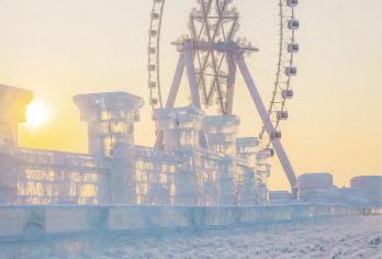 哈尔滨冰雪大世界【跨年可订『可选VIP、冰钓或二环上门接』】【[沉浸体验]冬季的童话世界，让人们忘却严寒，陶醉在无垠的雪海之中。】