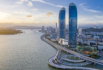 厦门包车游豪华商务车+讲解【南普陀植物园胡里山炮台黄厝沙滩】【[您的专属行程]不拼车拼团，私家尊享，行程轻松，景点经典，纯玩无购物。】