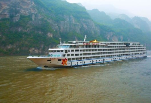 长江三峡+三峡游轮+黄金游轮黄金2号/3号/5号/6号/8号【房型选择多，满足不同的出行需求，超贴心】