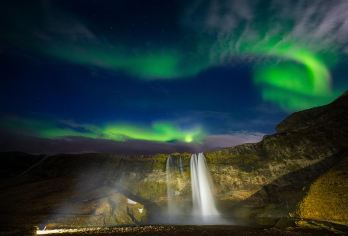 冰岛黄金圈+古佛斯瀑布+辛格韦德利一日游/行程可调-中文专车【精选热门景点，高效游玩不走回头路，深度了解文化内涵，贴心服务保障，轻松享受旅程，性价比超高的旅行。】
