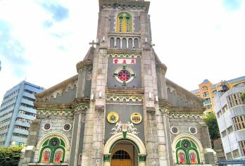 台湾  高雄机场酒店火车站点对点接送+/包车/定制行程【VIP包车，私密性好，不与陌生人拼车/行程可调 可定制】