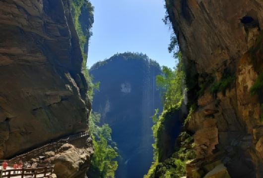 武隆包车一日游，解锁天生三桥【专车接送】【专车上门接送，直达景区无需换乘，线路可私人订制。】