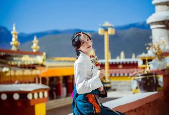 香格里拉一日游【8人团丨高品质纯玩丨虎跳峡丨环纳帕海】【[品质纯玩]纯玩0购物，一价全含，不推骑马、不进藏家，不进坛城】