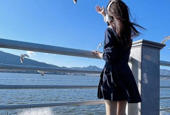 石林风景区+滇池一日游【二环上门接|15人团|赠送过桥米线】【[贴心服务]市区二环内上门接-9点晚出发懒人团-下午赠送过桥米线】