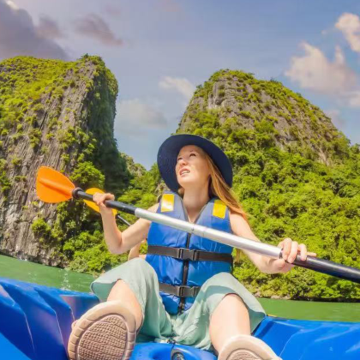 万荣一日游【含滑索+南松河皮划艇+水下溶洞+坦江溶洞+午餐】