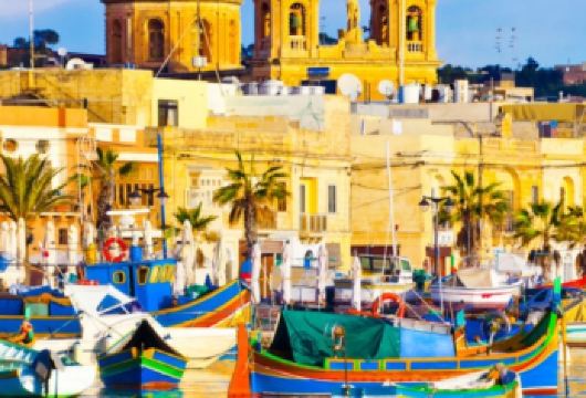 马耳他一日游——解锁地中海宝藏岛国-探秘梦幻蓝洞【中文司机】【蓝洞可以说是马耳他樶著名的景点了，乘船在海上游览一圈，梦幻的蓝色海水真的令人心旷神怡】