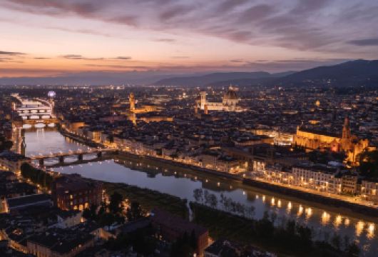 意大利佛罗伦萨-皮恩扎-奥尔恰谷-锡耶纳包车1日游【精选经验丰富中文司机，异国他乡满满安全感！】