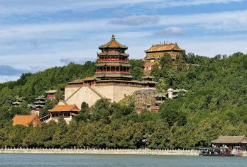 慕田峪长城+颐和园一日游【巴士达观光专线|赠摆渡|深度讲解】【[行程亮点]精选站点，避开市区拥堵一站直达，长城4小时，颐和园3小时，超长景区参观】