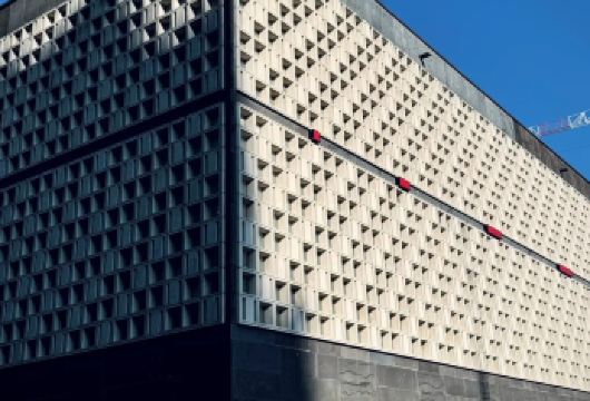 德国汉诺威市区皇家园林+市区文化地标-可展会包车-精选【专属客服和本地中文司机，一家一团包车】