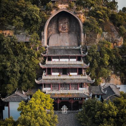 四川自贡荣县大佛+盐业历史博物馆+燊海井包车一日游可英文服务
