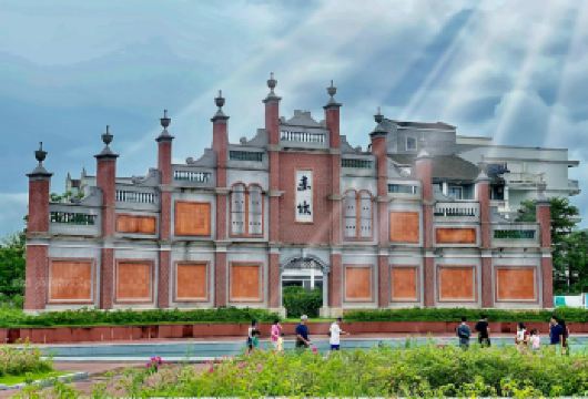 江门三十三墟街+赤坎古镇一日|包车游上门接送+一单一团不拼客【私家旅行：一单一团，不拼客，专属旅行；品质服务：小车上门接送，专职司机护航】