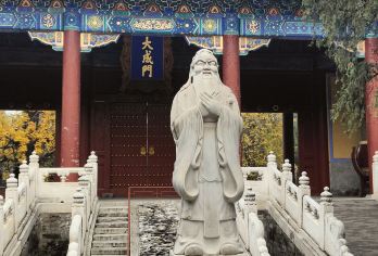 热乎乎的孔子-国子文脉-大咖讲述者私家小包团【讲述国子监作为元明清三代国家教育管理机构和学府的管理制度和教学方法】