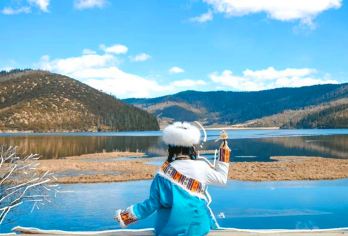 普达措公园+松赞林寺+纳帕海（依拉草原）一日包车游/不含票【本土实力车队多种车型供选，不同人数不同需求可自由选择，一手包车资源无忧售后出行；】