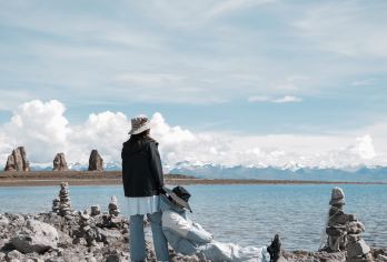 西藏纳木措圣象天门一日游【越野旅拍2-4人团】【[越野旅拍2-4人团]无人机+单反拍照】