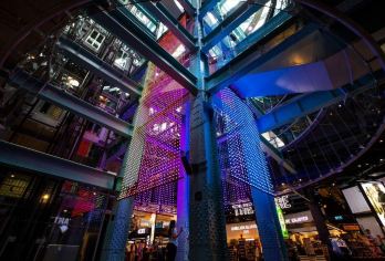 爱尔兰都柏林圣三一学院+都柏林城堡+凤凰公园-中文地陪8小时【亲子游，闺蜜游，家庭游，蜜月游，商务游，尊享私家团服务，不拼团。】