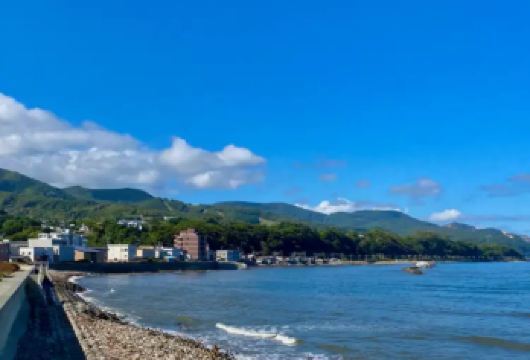 钱函海水浴场+朝里+小樽堺町商业街+船见坂【从札幌出发便捷可达的海水浴场，氛围更为本地化和宁静，能体验道民日常的休闲方式。】
