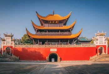 屈子文化园+岳阳楼+洞庭湖+汴河街一日游【可升级15人小团】【[文化之旅]：求索屈子文化，品读岳阳楼、望洞庭湖，游览汴河街、资深导游带您认识历史中的岳阳】