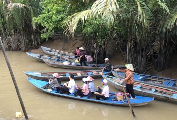 中英文小团可预订，胡志明古芝地道与湄公河三角洲双重探索一日游【胡志明1郡范五老地区免费客户+实弹射击体验+地道穿越体验+湄公河水椰林穿梭+已含门票以及午饭】