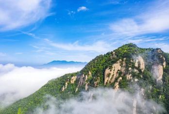 天堂寨+白马大峡谷+刘邓大军指挥部【1-6人自由行|赠讲解】【走进华东最后一片原始森林，学习大别山红色文化。】