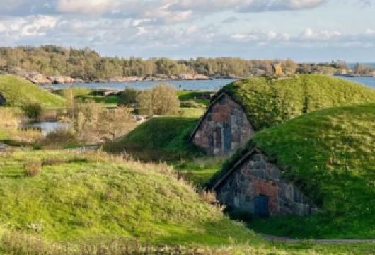 芬兰+赫尔辛基主教座堂+琥珀屋一日游/行程可调-中文专车【精选热门景点，高效游玩不走回头路，深度了解文化内涵，贴心服务保障，轻松享受旅程，性价比超高的旅行。】