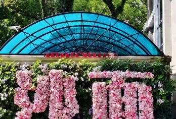 中国广州白云单程接送 /定制包车/【[经典地标全覆盖]深入探索代表性景点，感受当地风土人情】