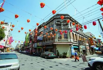 探尋四寶斗歷史美名一日遊【北斗河濱公園、紅磚市場、北斗老街、郡守官舍、織夢樂園】
