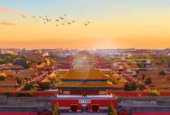 北京故宫博物院+百年守护特展深度游【门票+午门特展】讲解历史【含故宫门票免预约，专业导游深度解读历史文化，一日解锁紫禁城精髓，省心畅玩沉浸式感受皇家底蕴。】