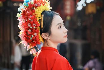 泉开元寺+西街+蟳埔村+洛阳桥一日游（纯玩含午餐）【探索泉州记忆，游走西街，感受西街深处的千年梵音—开元寺，闽南原貌老街区，探寻舌尖上的泉州美食。】