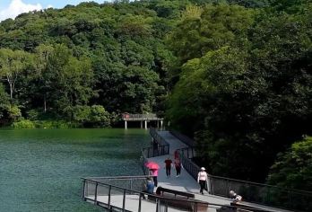 广州白云山+陈家祠+永庆坊+太古仓一日游可英文服务【可提供英文及小语种导游服务-往返接送-可选导游-可代订门票】