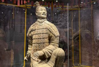 【西安起止】兵马俑+丽山园一日游~上门接早+耳麦+汉服体验【[放心旅游]三环内上门接早，全程金牌导游带团，纯玩不进店】