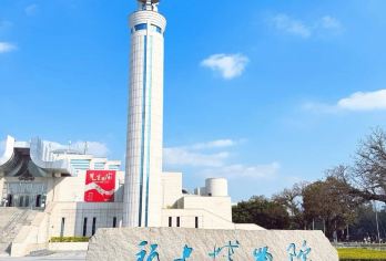 福建博物院私家团精讲 橄榄游● 2.5小时资深导游 人工讲解【[橄榄游讲师团]他们博古通今，幽默睿智，善于挖掘文物背后的故事，用有趣的方式还原历史真相！】