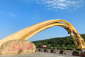 延安-南泥湾+知青旧居+黄河壶口瀑布一日游包车【[服务保证]本地旅行社，不压缩游玩时间，不进购物店】