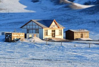 【乌兰布统一日游】【含门票丨随走随停 一单一团司机兼向导】【精致打造小团，NEW玩法游双草原丨体验自然生态多样化】