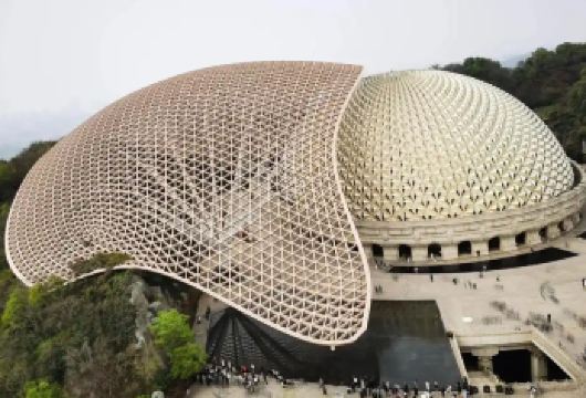 【门票已含】南京牛首山+真人导游讲解+多点发车+无线耳麦【“一座牛首山，半部南京史”，留存岳飞抗金故垒、弘觉寺塔、摩崖石刻等古迹，兼具佛教文化与金陵历史厚度。】