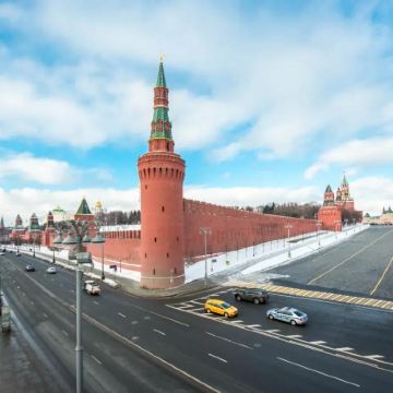 莫斯科经典一日游~红场+克里姆林宫+圣瓦西里主教座堂+古姆