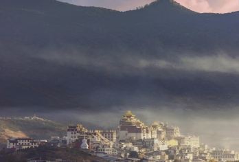 香格里拉：松赞林寺+纳帕海+大经幡+独克宗古城 景点可定制G【全程中文/英文/俄语/小语种服务，沟通无障碍，景点可调,多种车型可选】