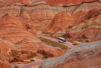 甘肃张掖·马蹄寺+七彩丹霞【可选1-3人小团+金塔寺深度游】【景区纯玩无购物，不强制，自由出行，满足你的无尽探索欲】