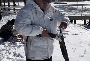 俄罗斯博尔贾军事体验.射击，装甲车。一日游【真枪射击体验】