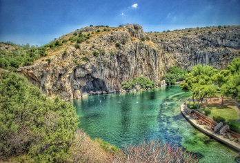 雅典包车环岛沃利亚戈米尼湖+沿海公路风光线+海神庙+宪法广场【24小时私人管家｜专场接送｜可私人定制】