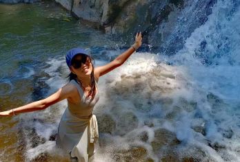 西双版纳南帕老寨雨林徒步一日游【6人团+瀑布+空中走廊溜索】【[优选线路向导]优选哈尼族徒步向导，刺激徒步线路，深度开发，优秀向导讲解带队！】