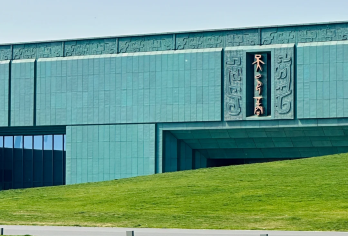 匠心说|安阳殷墟博物馆3小时讲解+包团/拼团•可选择十佳导游【[专业讲解]由优秀导游或指定安阳十佳导游带您解读“甲骨文”——破解三千年前的“加密”信息。】