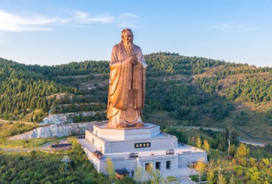 【含门票和景区往返交通】曲阜尼山圣境文史大咖包团2H人工讲解【[大咖讲师]文史大咖深度讲解尼山圣境，全程精华讲解，拒绝走马观花】