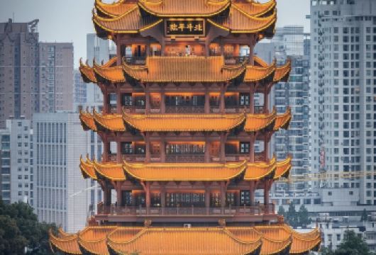 精品团丨黄鹤楼+东湖+湖北省博+武大+赠轮渡（可选小团）【高选择经典线路：涵盖多精华景点黄鹤楼、湖北省博物馆、武汉大学、东湖听涛景区、武汉长江大桥】