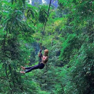 万荣一日游【含午餐+滑索+南松河皮划艇+水下溶洞+坦江溶洞】
